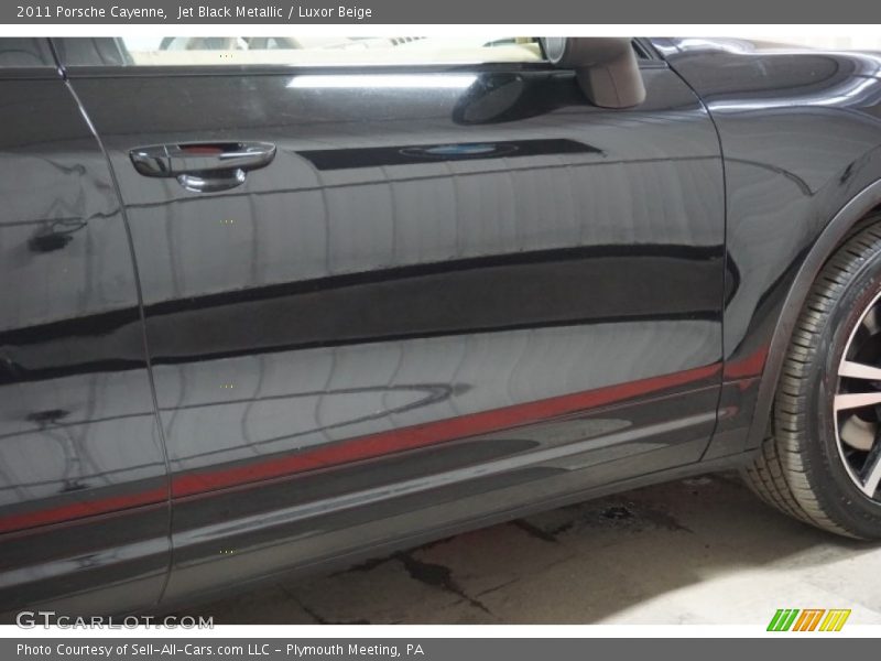 Jet Black Metallic / Luxor Beige 2011 Porsche Cayenne