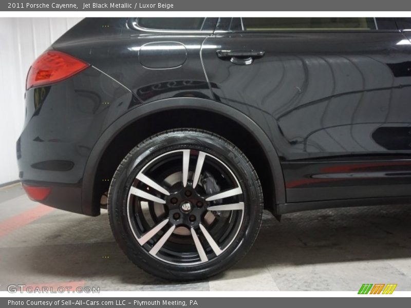 Jet Black Metallic / Luxor Beige 2011 Porsche Cayenne