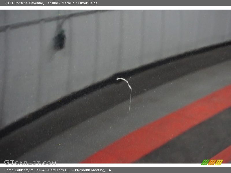 Jet Black Metallic / Luxor Beige 2011 Porsche Cayenne