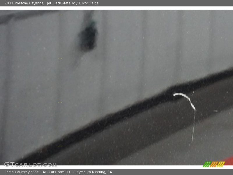 Jet Black Metallic / Luxor Beige 2011 Porsche Cayenne