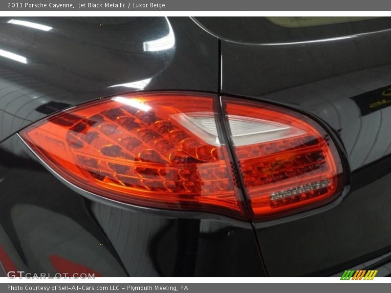 Jet Black Metallic / Luxor Beige 2011 Porsche Cayenne
