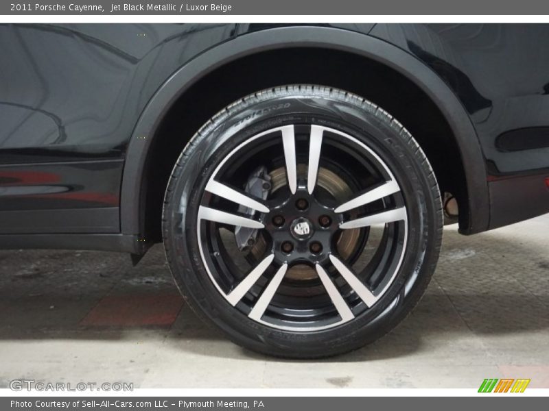 Jet Black Metallic / Luxor Beige 2011 Porsche Cayenne