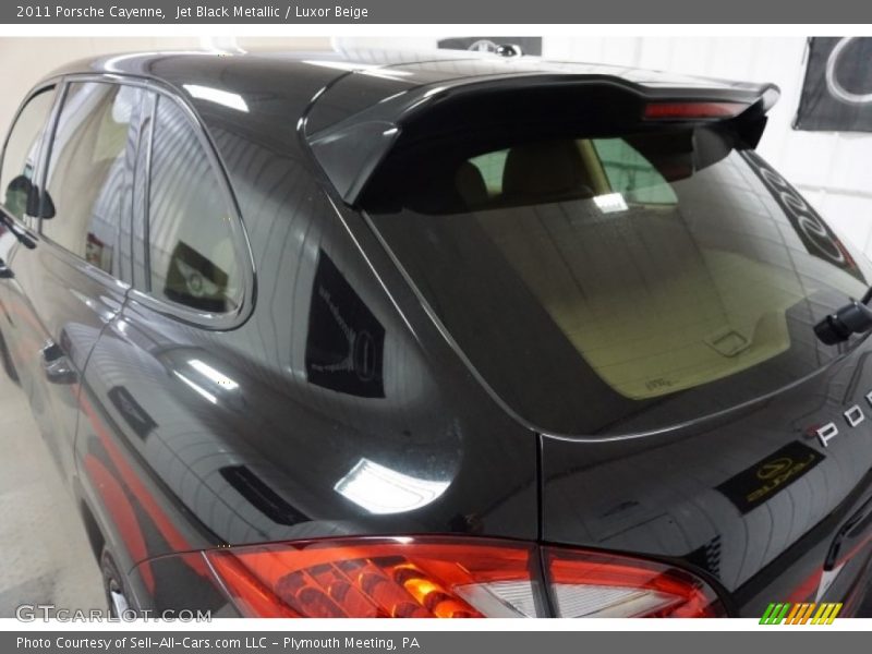 Jet Black Metallic / Luxor Beige 2011 Porsche Cayenne