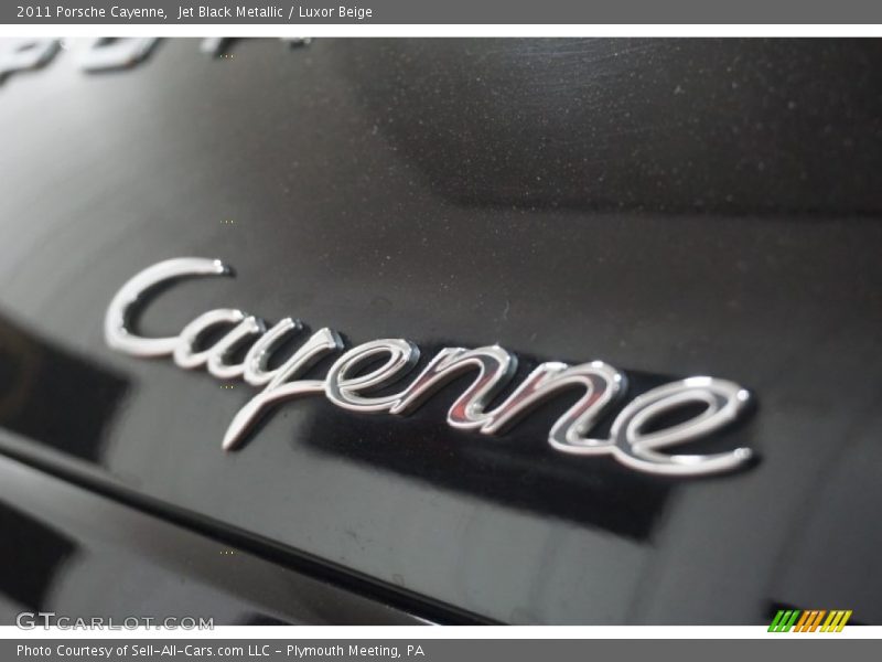 Jet Black Metallic / Luxor Beige 2011 Porsche Cayenne
