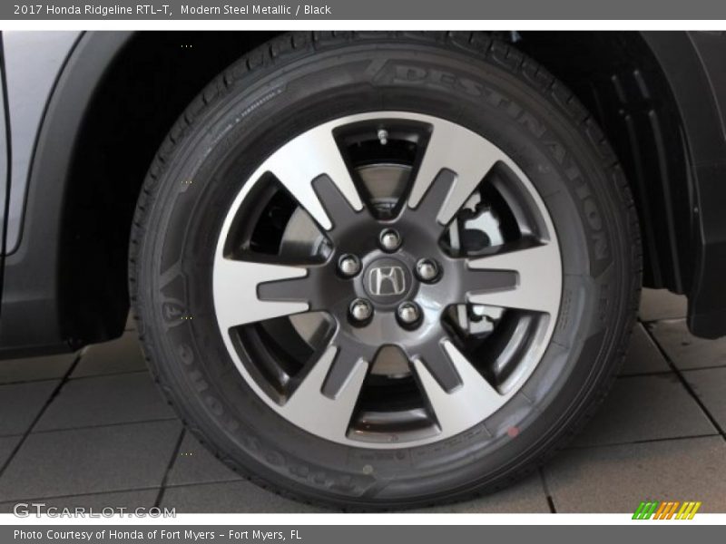 Modern Steel Metallic / Black 2017 Honda Ridgeline RTL-T