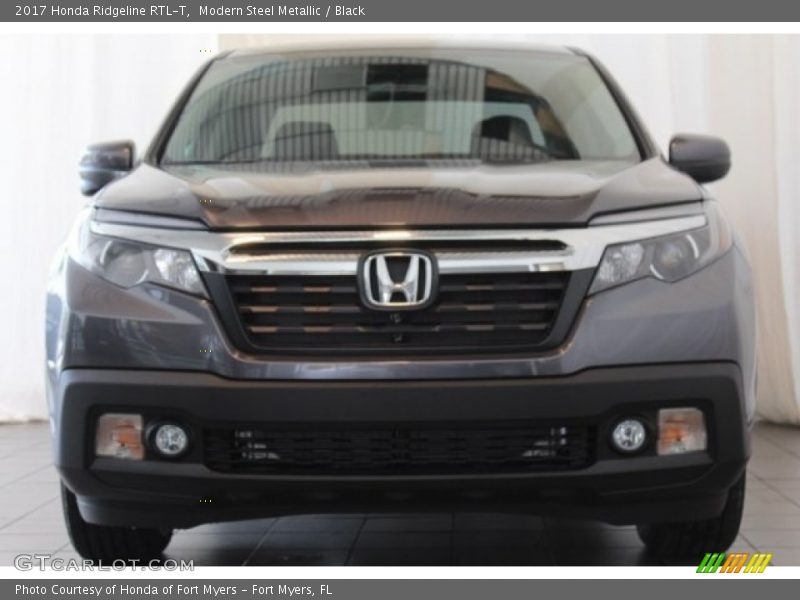 Modern Steel Metallic / Black 2017 Honda Ridgeline RTL-T