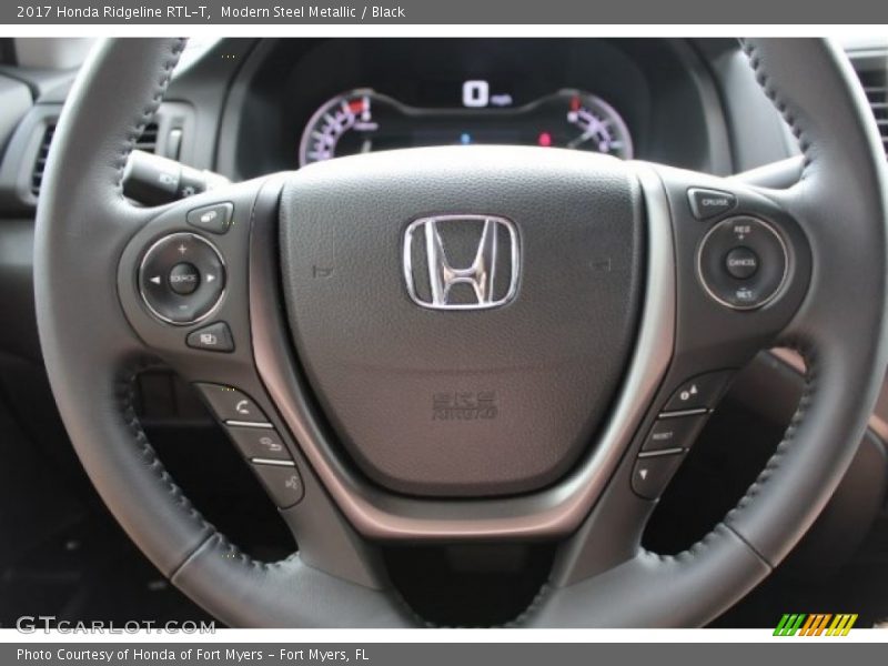 Modern Steel Metallic / Black 2017 Honda Ridgeline RTL-T