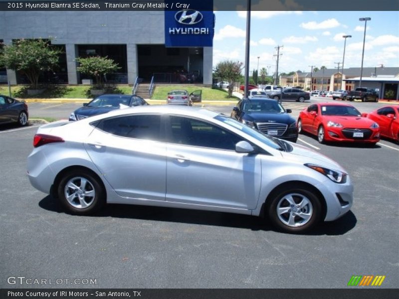 Titanium Gray Metallic / Gray 2015 Hyundai Elantra SE Sedan