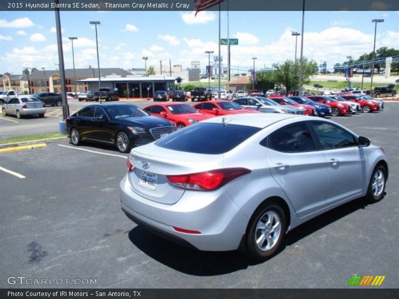 Titanium Gray Metallic / Gray 2015 Hyundai Elantra SE Sedan
