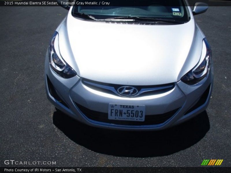 Titanium Gray Metallic / Gray 2015 Hyundai Elantra SE Sedan