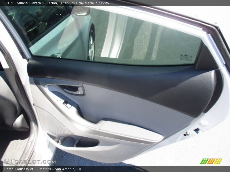 Titanium Gray Metallic / Gray 2015 Hyundai Elantra SE Sedan