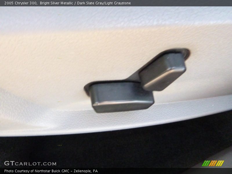Bright Silver Metallic / Dark Slate Gray/Light Graystone 2005 Chrysler 300