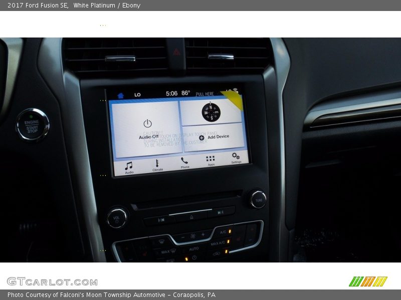 White Platinum / Ebony 2017 Ford Fusion SE