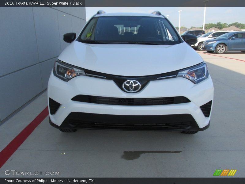 Super White / Black 2016 Toyota RAV4 LE