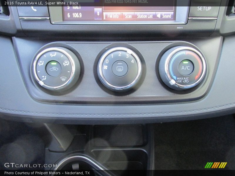 Super White / Black 2016 Toyota RAV4 LE