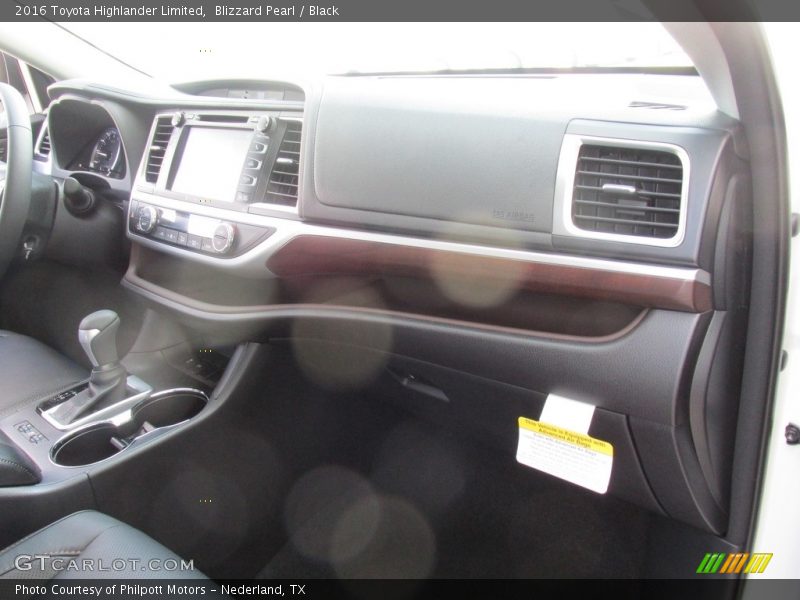 Blizzard Pearl / Black 2016 Toyota Highlander Limited