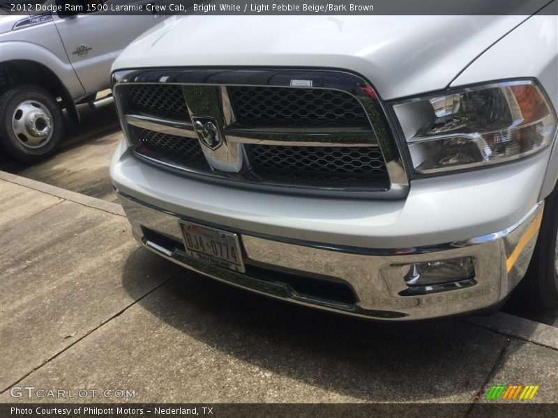Bright White / Light Pebble Beige/Bark Brown 2012 Dodge Ram 1500 Laramie Crew Cab