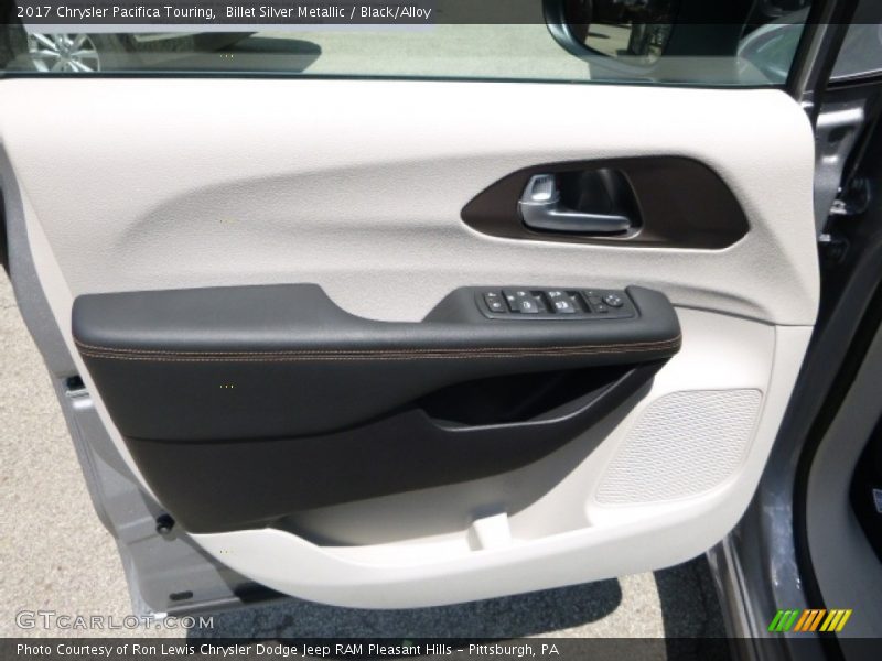 Billet Silver Metallic / Black/Alloy 2017 Chrysler Pacifica Touring