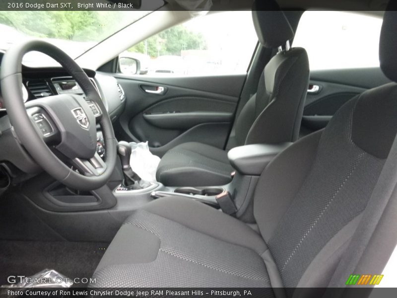 Bright White / Black 2016 Dodge Dart SXT
