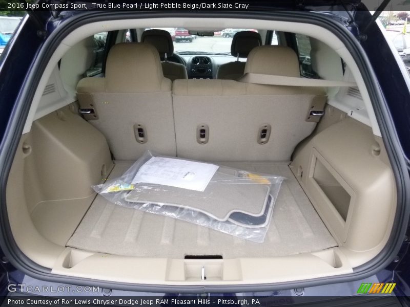 True Blue Pearl / Light Pebble Beige/Dark Slate Gray 2016 Jeep Compass Sport