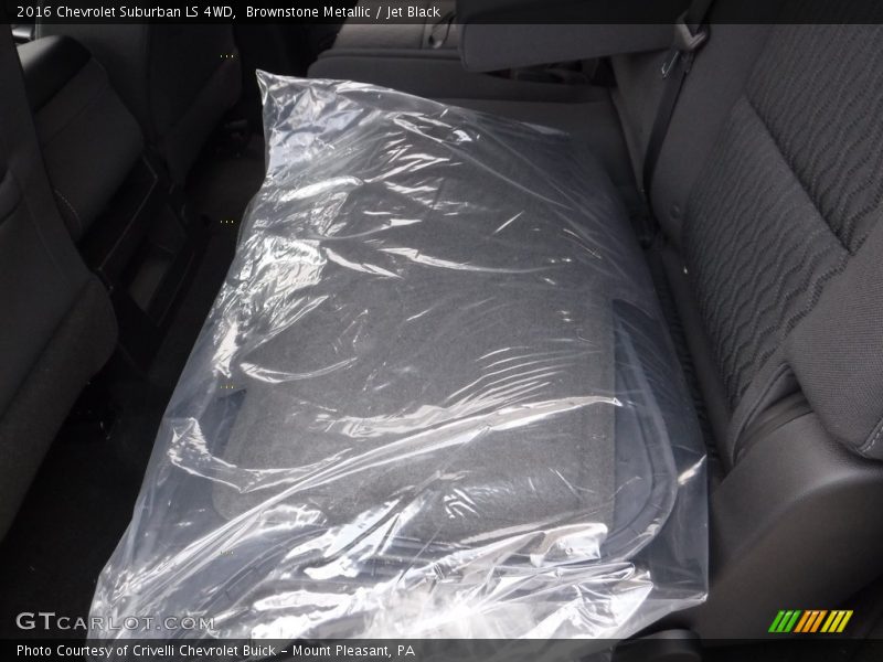 Brownstone Metallic / Jet Black 2016 Chevrolet Suburban LS 4WD