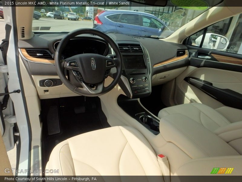 White Platinum Metallic Tri-coat / White Sands 2015 Lincoln MKC AWD
