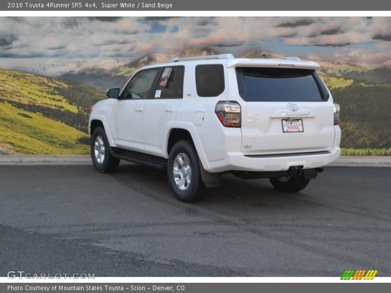 Super White / Sand Beige 2016 Toyota 4Runner SR5 4x4