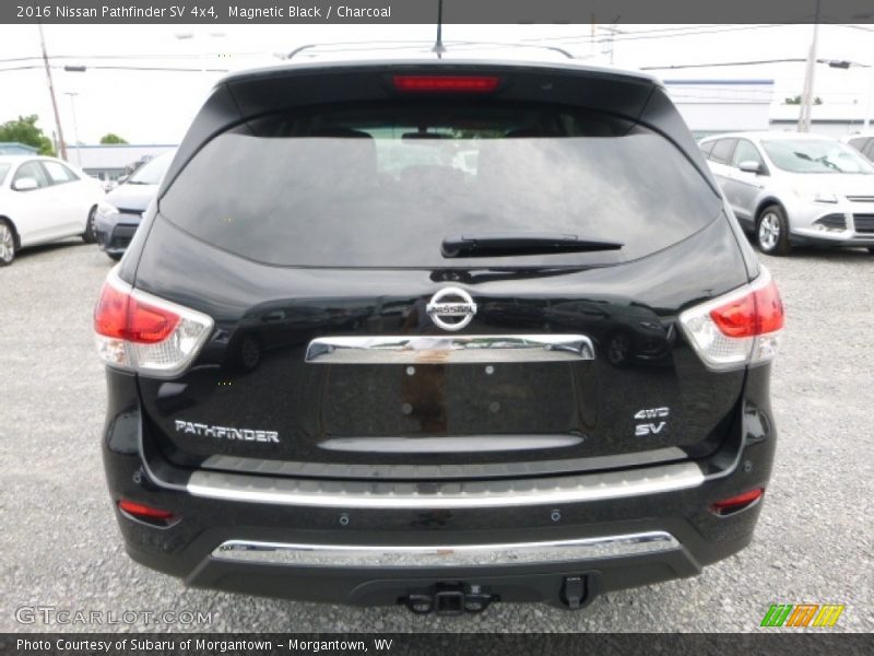Magnetic Black / Charcoal 2016 Nissan Pathfinder SV 4x4