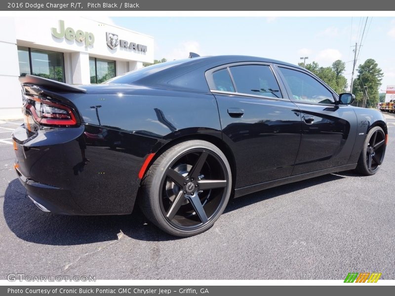 Pitch Black / Black 2016 Dodge Charger R/T