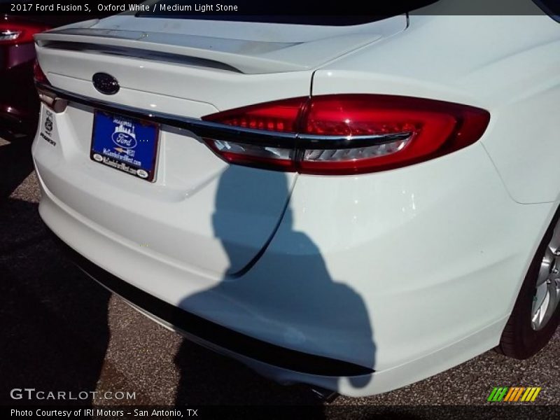 Oxford White / Medium Light Stone 2017 Ford Fusion S