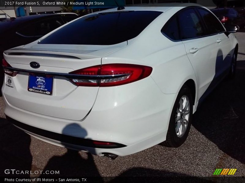 Oxford White / Medium Light Stone 2017 Ford Fusion S