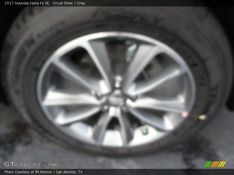Circuit Silver / Gray 2017 Hyundai Santa Fe SE