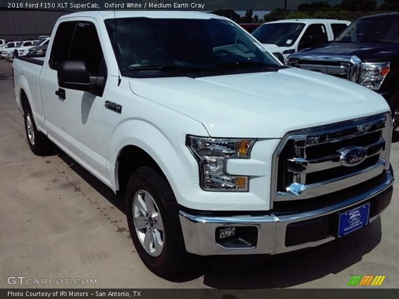 Oxford White / Medium Earth Gray 2016 Ford F150 XLT SuperCab