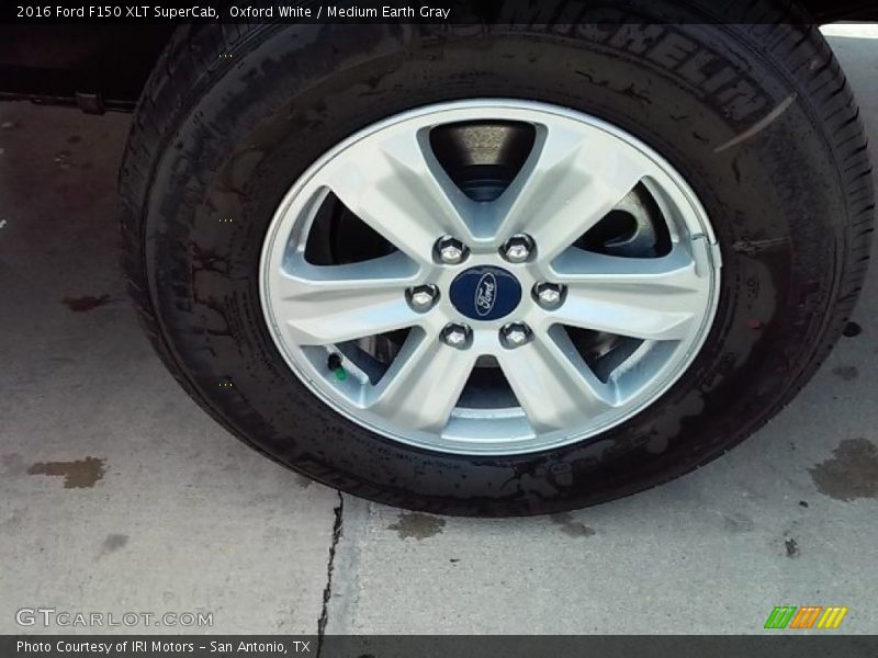 Oxford White / Medium Earth Gray 2016 Ford F150 XLT SuperCab