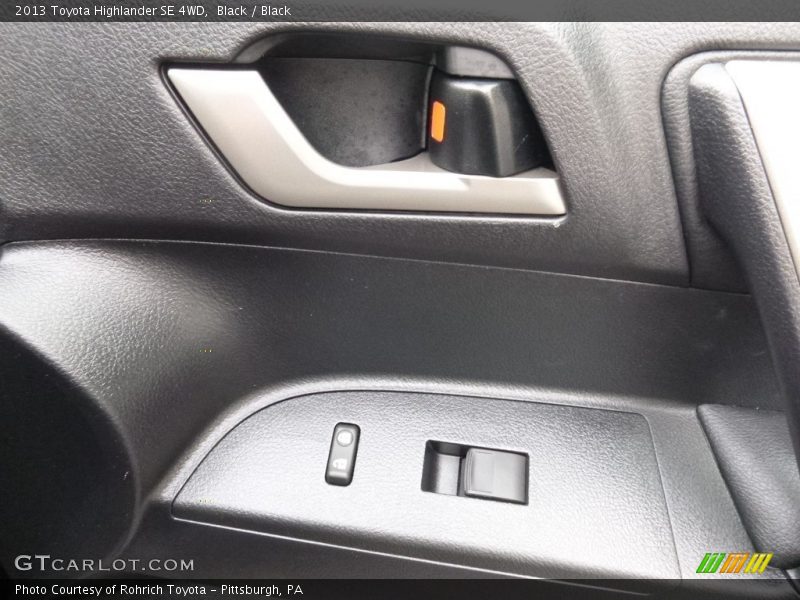 Black / Black 2013 Toyota Highlander SE 4WD