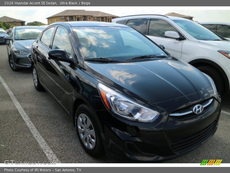 Ultra Black / Beige 2016 Hyundai Accent SE Sedan
