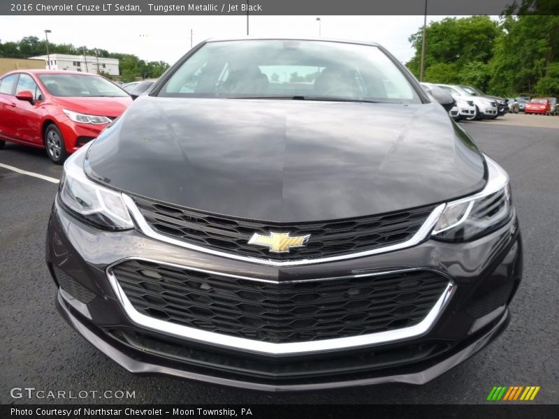 Tungsten Metallic / Jet Black 2016 Chevrolet Cruze LT Sedan