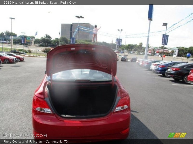 Boston Red / Gray 2016 Hyundai Accent SE Sedan