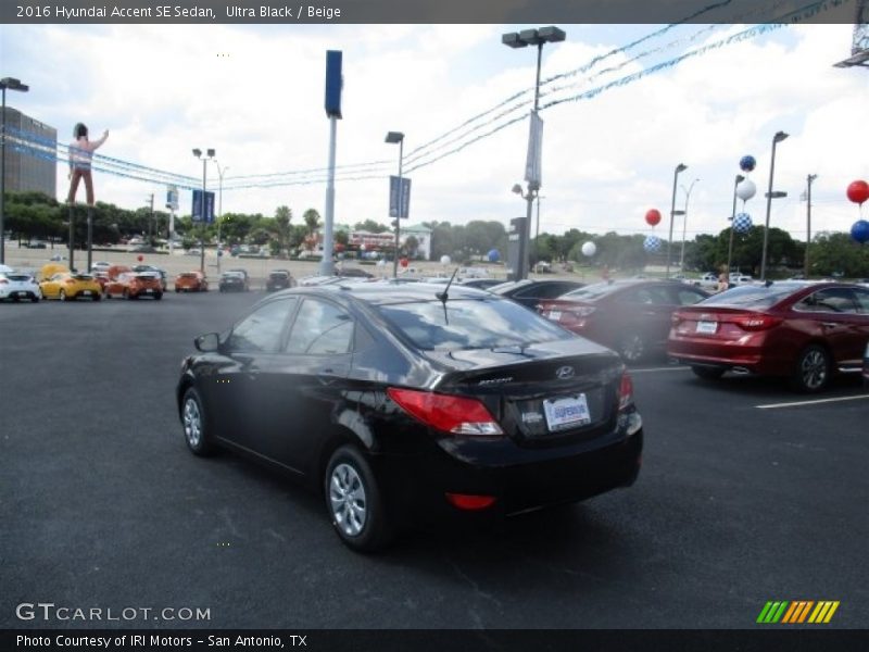 Ultra Black / Beige 2016 Hyundai Accent SE Sedan