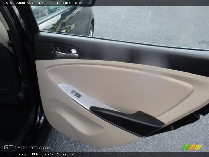 Ultra Black / Beige 2016 Hyundai Accent SE Sedan