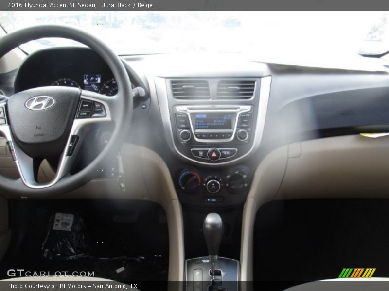 Ultra Black / Beige 2016 Hyundai Accent SE Sedan