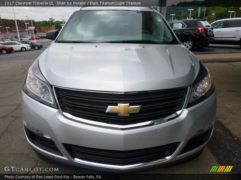 Silver Ice Metallic / Dark Titanium/Light Titanium 2017 Chevrolet Traverse LS