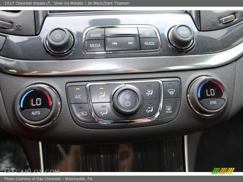 Silver Ice Metallic / Jet Black/Dark Titanium 2017 Chevrolet Impala LT