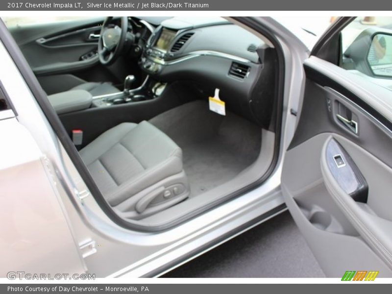 Silver Ice Metallic / Jet Black/Dark Titanium 2017 Chevrolet Impala LT