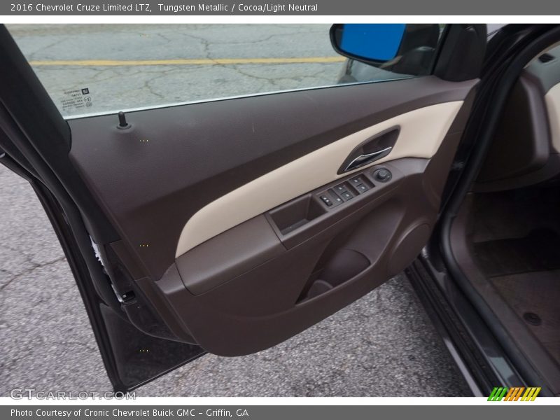 Tungsten Metallic / Cocoa/Light Neutral 2016 Chevrolet Cruze Limited LTZ