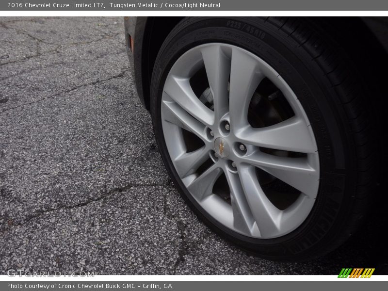 Tungsten Metallic / Cocoa/Light Neutral 2016 Chevrolet Cruze Limited LTZ