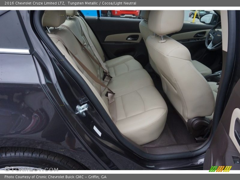 Tungsten Metallic / Cocoa/Light Neutral 2016 Chevrolet Cruze Limited LTZ