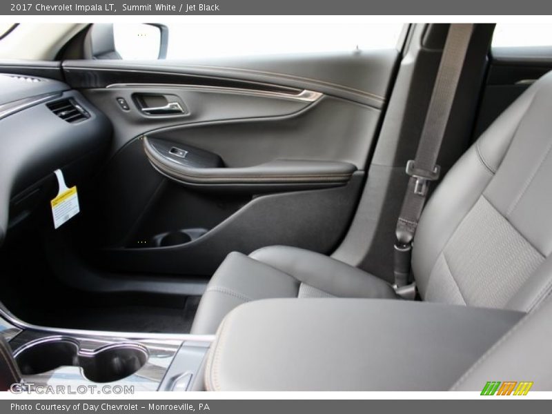 Summit White / Jet Black 2017 Chevrolet Impala LT