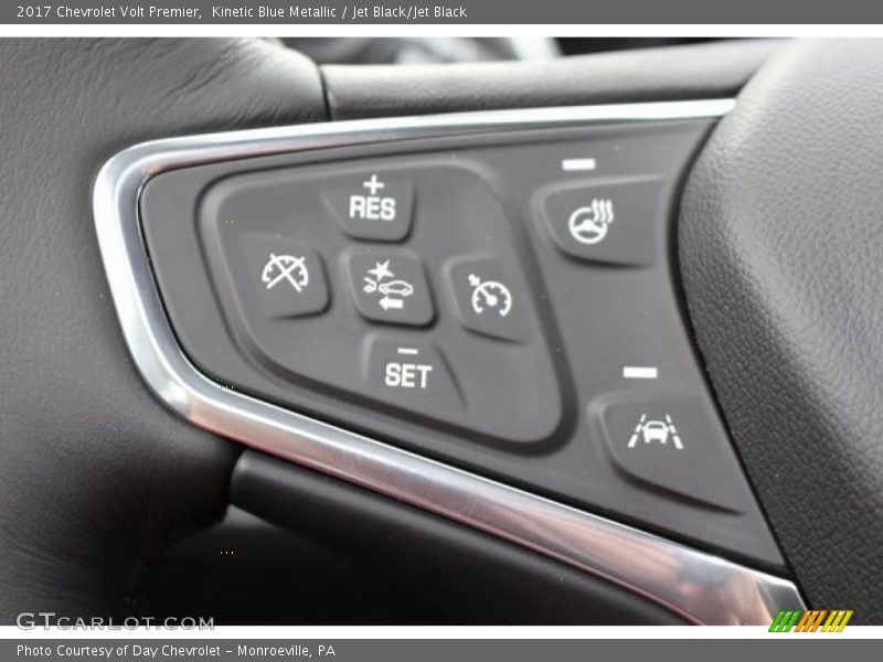 Controls of 2017 Volt Premier