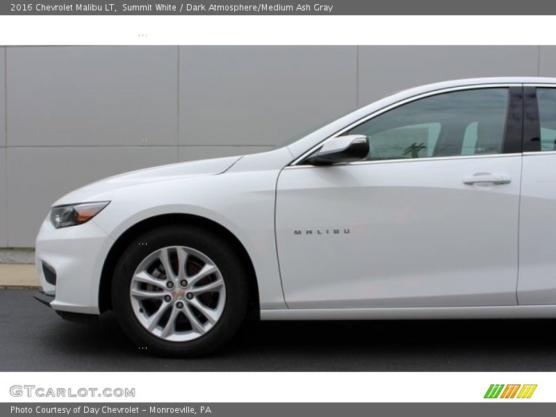 Summit White / Dark Atmosphere/Medium Ash Gray 2016 Chevrolet Malibu LT